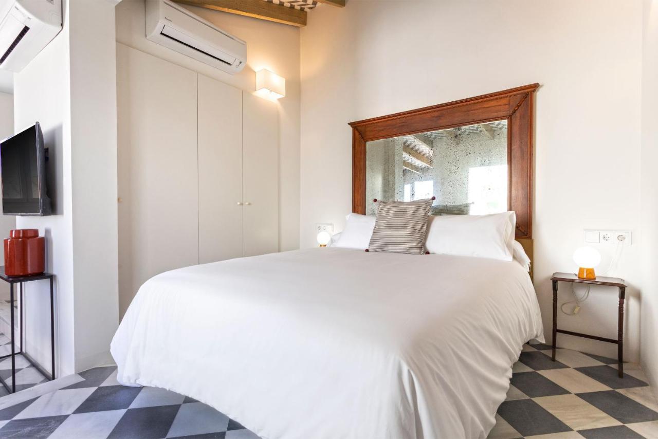 Genteel Home San Laureano เซบีญา ภายนอก รูปภาพ